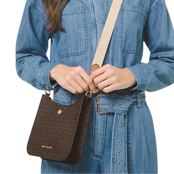 Briley Small Logo Messenger Bag NWT VS0013 - Picture 4 of 11